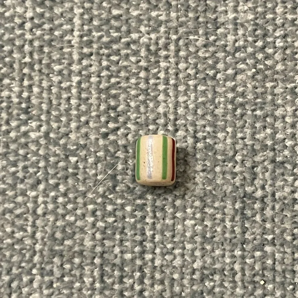 Bead